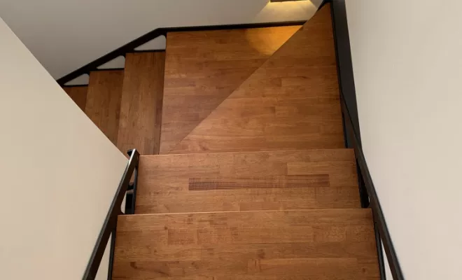 Création et pose d'un escalier en acier et bois dans une maison à Marignane , Vitrolles, EDC13
