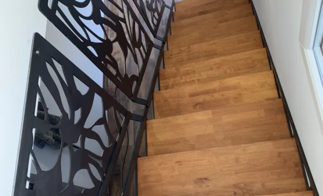 Création et pose d'un escalier en acier et bois dans une maison à Marignane , Vitrolles, EDC13