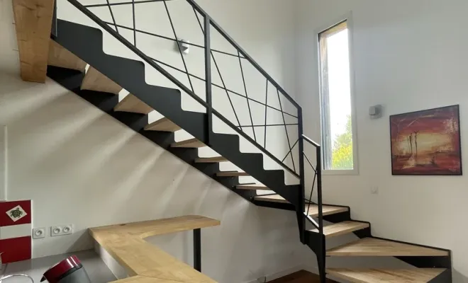 Escalier limon latéral à Venelles, Pays d'Aix-en-Provence, Vitrolles, EDC13