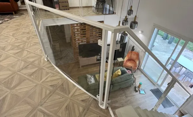 Création de garde-corps en acier et verre à Istres, Vitrolles, EDC13