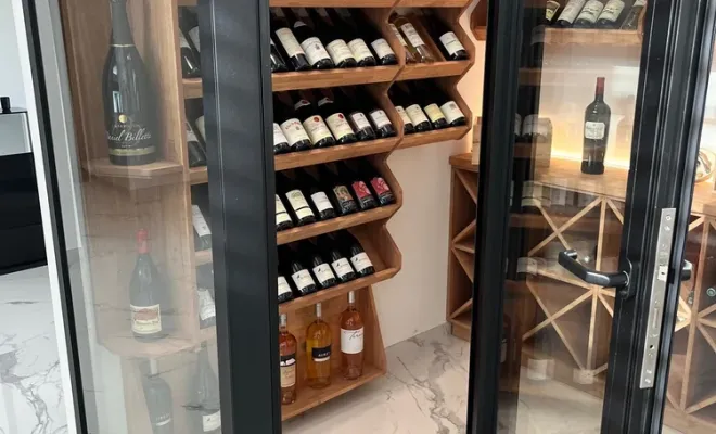 Cave à vin sous escalier à La Farre-les-Olivier : un projet d'exception, Vitrolles, EDC13