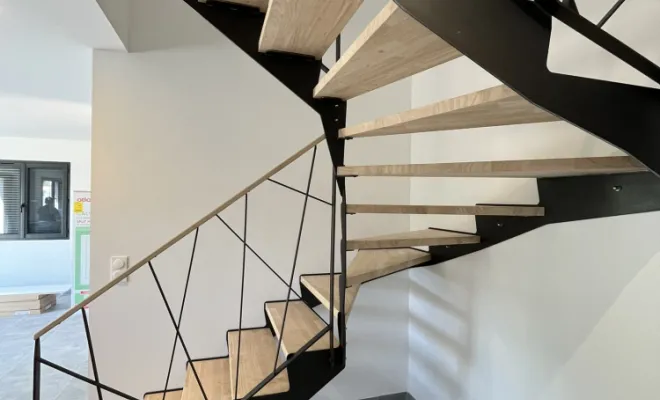 Escaliers en métal sur mesure, Puy sainte Reparade, EDC13